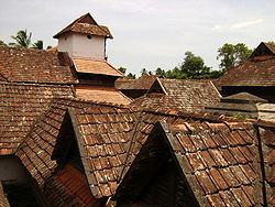 खपरैल से निर्मित छत