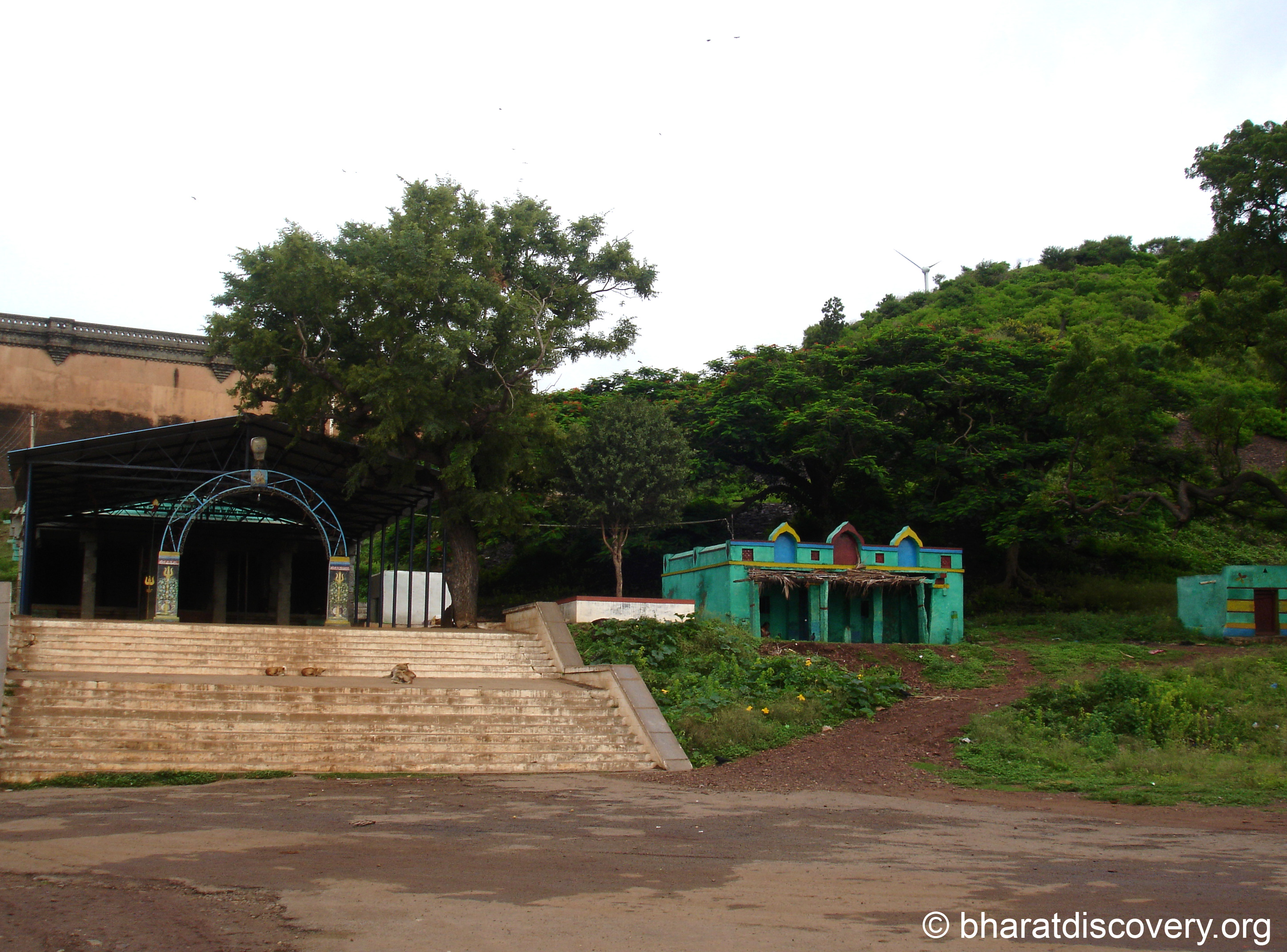 Hiriyur Dam