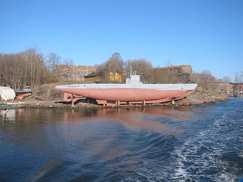 चित्र:Submarine.jpg