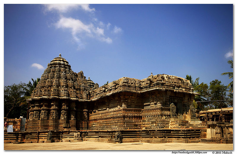 चित्र:Chennakesava-Temple-1.jpg