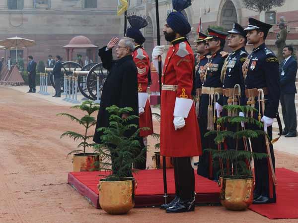 चित्र:Beating-the-retreat-2014-2.jpg