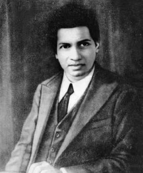 चित्र:Ramanujan.jpg