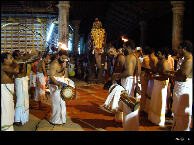 चित्र:Sivaraathri-Kerala.jpg
