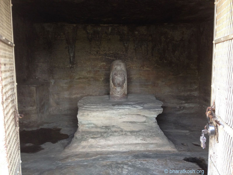 चित्र:Udayagiri-Cave-Madhya-Pradesha-9.jpg