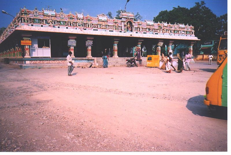 चित्र:Bannari-Amman-Temple.jpg