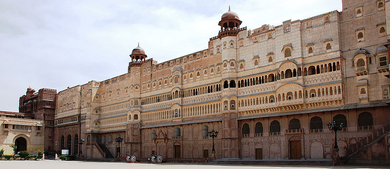 चित्र:Junagarh-Fort-Bikaner-4.jpg