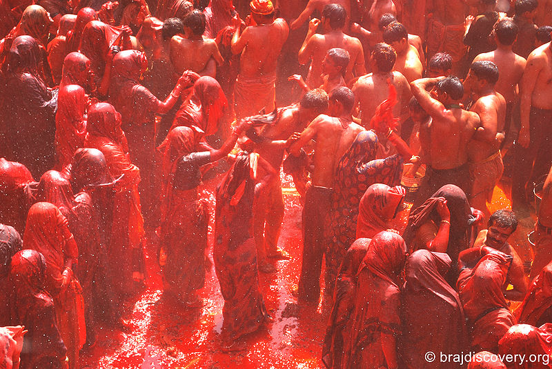 चित्र:Baldev-Holi-Mathura-25.jpg