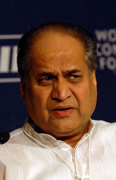 चित्र:Rahul-Bajaj.jpg