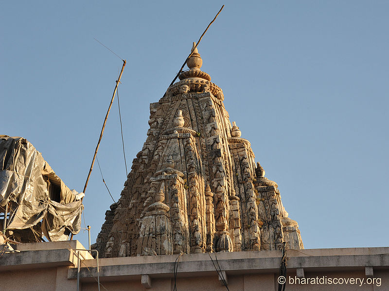चित्र:Dwarkadhish-Temple-Gujarat-5.jpg