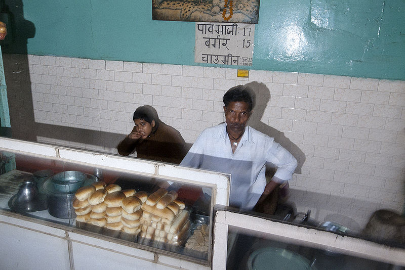 चित्र:Market-Varanasi-9.jpg