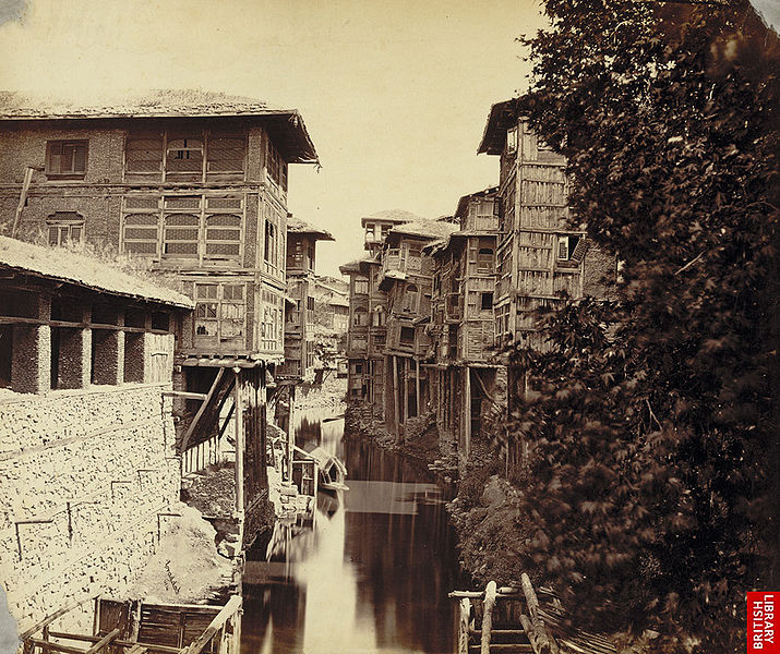 चित्र:View-Of-Houses-Srinagar.jpg