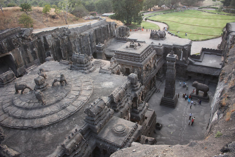 चित्र:Kailash-Temple-Ellora-4.jpg