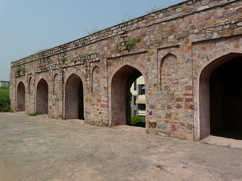 चित्र:East-Pavilion-Jahanpanah.jpg