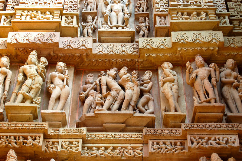 चित्र:Lakshmana-Temple-Khajuraho-13.jpg