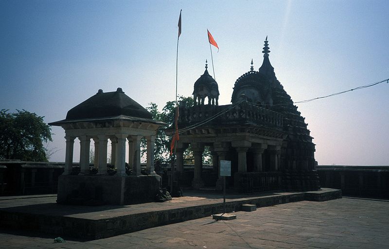 चित्र:Jabalpur-hindu-temple.jpg