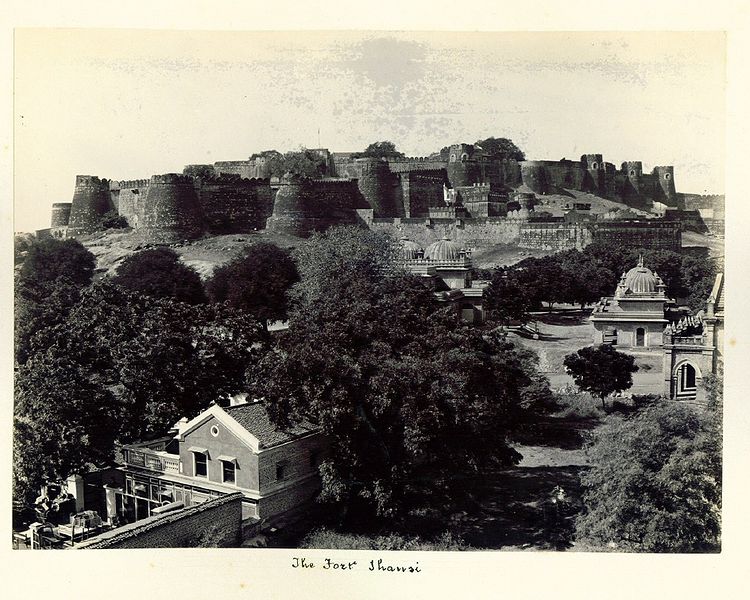 चित्र:Jhansi-Fort.jpg