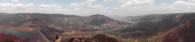चित्र:Panchghani-Panoramic.jpg