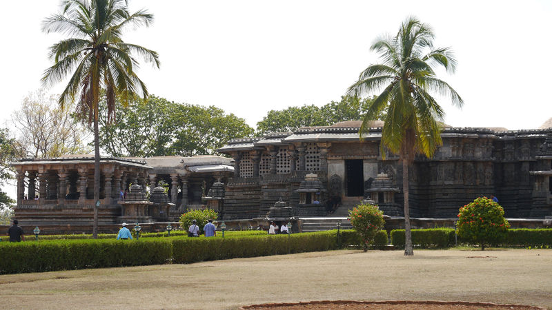 चित्र:Halebidu-Temple.jpg