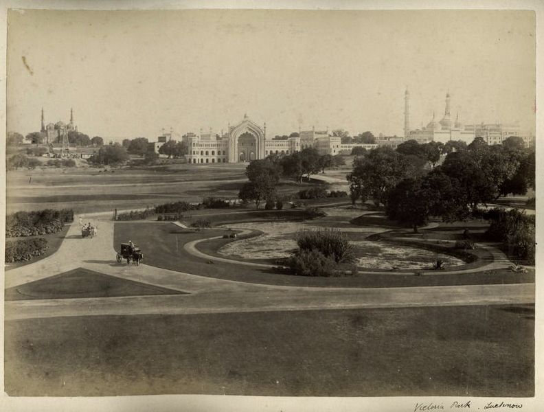 चित्र:Victoria-Park-Lucknow-1.jpg