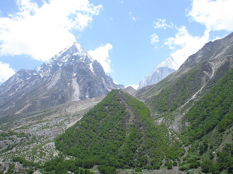 चित्र:Gaumukh-3.jpg