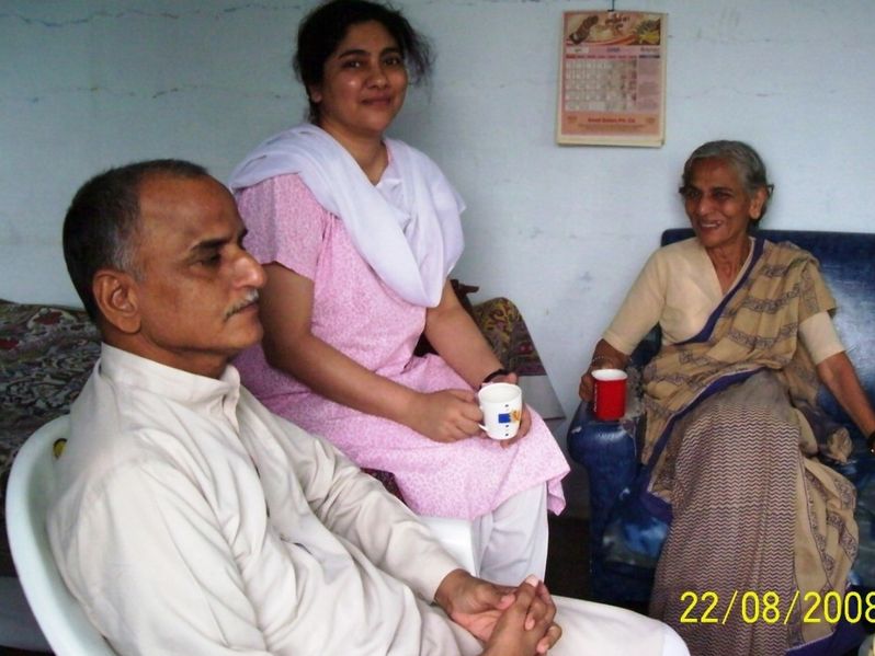 चित्र:Ramesh bhai on web 2.JPG