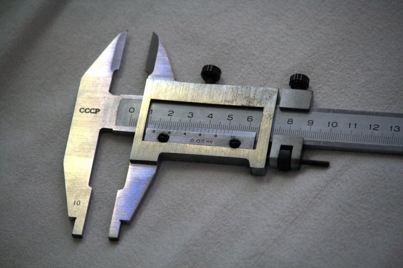 चित्र:Calipers.jpg