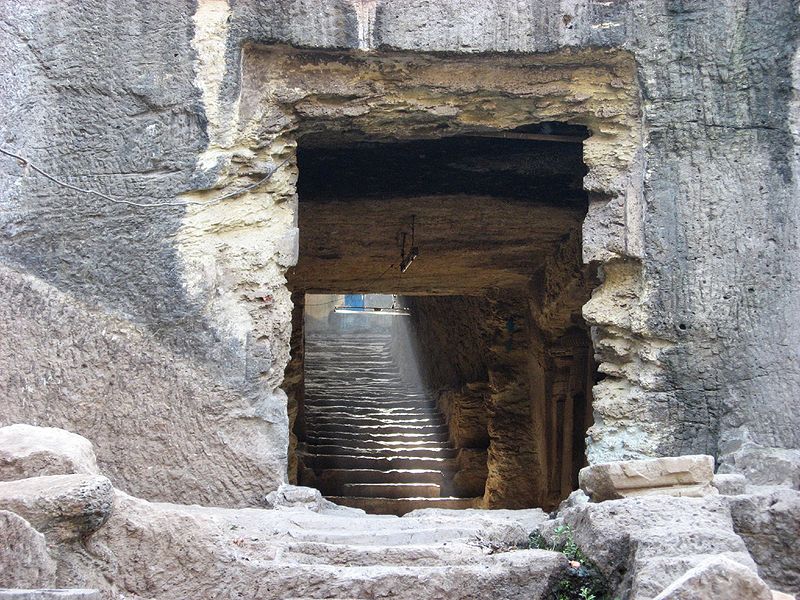 चित्र:Jogeshwari-Cave-Mumbai.jpg