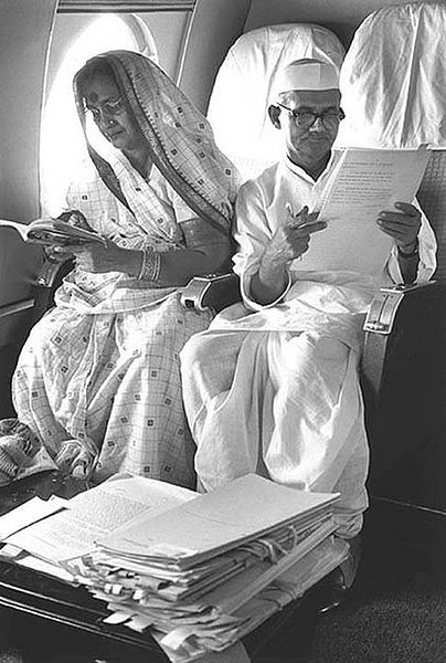 चित्र:Lal-Bahadur-Shashtri-Lalita-devi.jpg