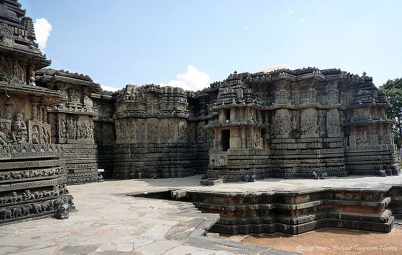 चित्र:Kedareshawara-Tempel-Halebid.jpg