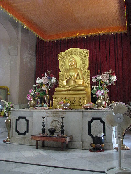 चित्र:Buddha-Sarnath-3.jpg