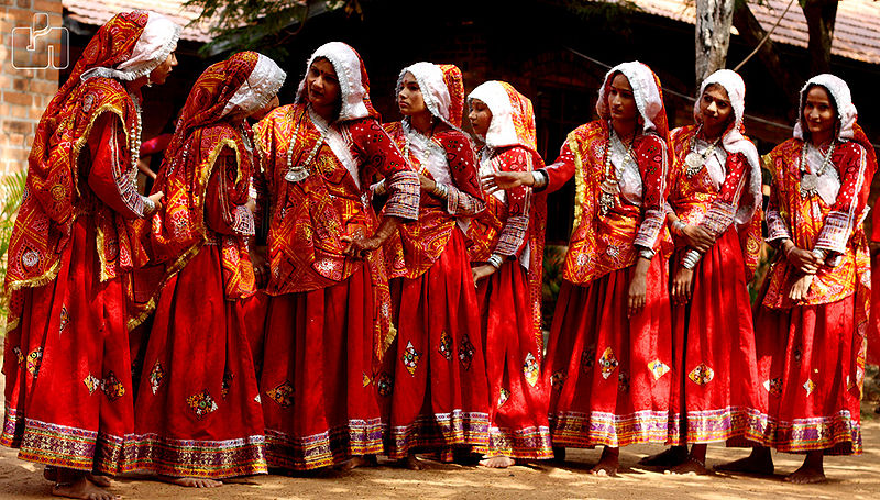 चित्र:Garba-Gujarat.jpg