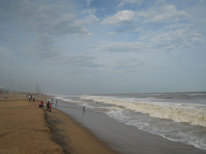 चित्र:Puri-Beach.jpg