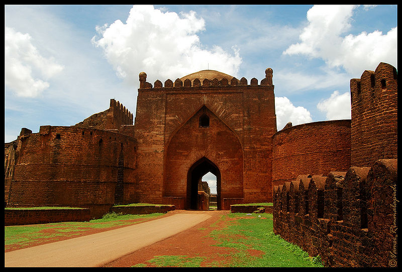 चित्र:Bidar-Fort-1.jpg