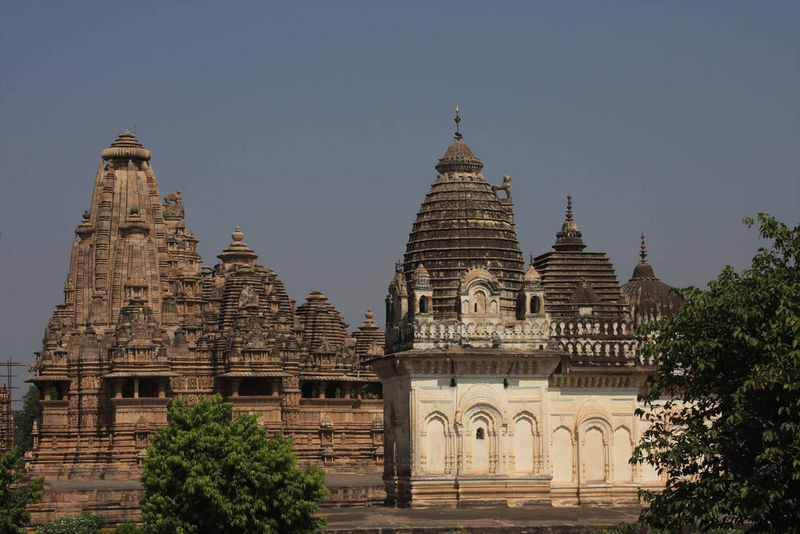 चित्र:Vishwanath-Temple-2.jpg