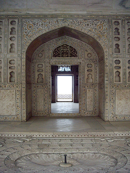 चित्र:Red-Fort-Agra-6.jpg