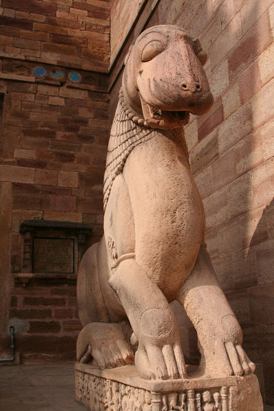 चित्र:Gwalior-Fort-East-Gate-03.jpg