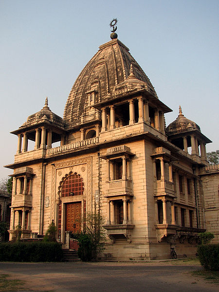 चित्र:Kirti-Mandir-Vadodara.jpg