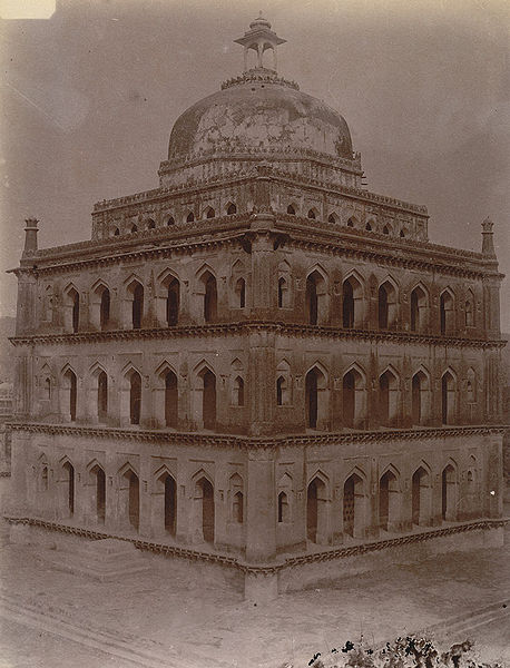 चित्र:Tomb-Of-Fateh-Jang-Alwar.jpg