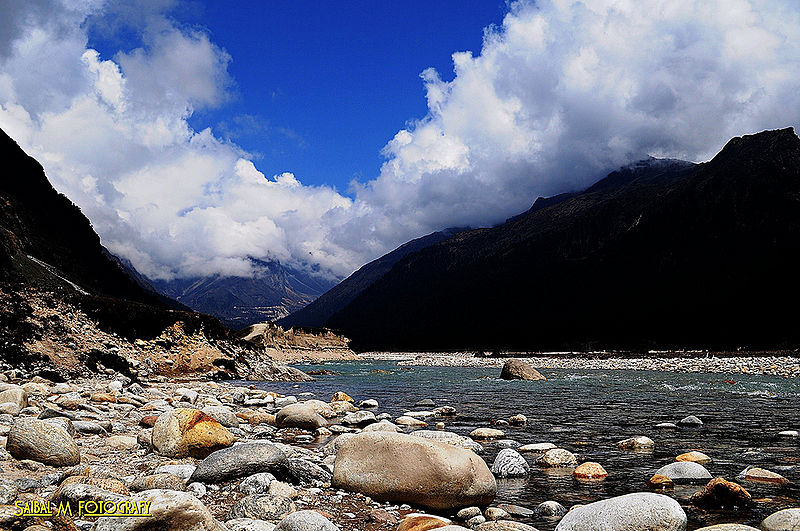 चित्र:Yumthang-Valley.jpg