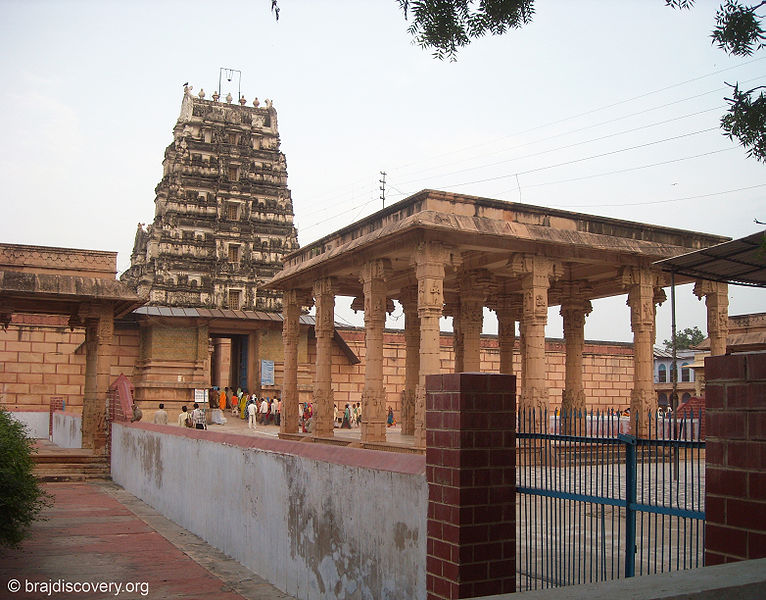 चित्र:Rang-Ji-Temple-Vrindavan-Mathura-2.jpg