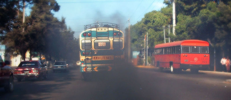 चित्र:Air-Pollution-1.jpg