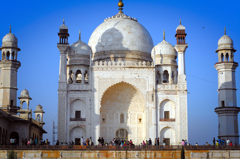 चित्र:Bibi-Ka-Maqbara-7.jpg