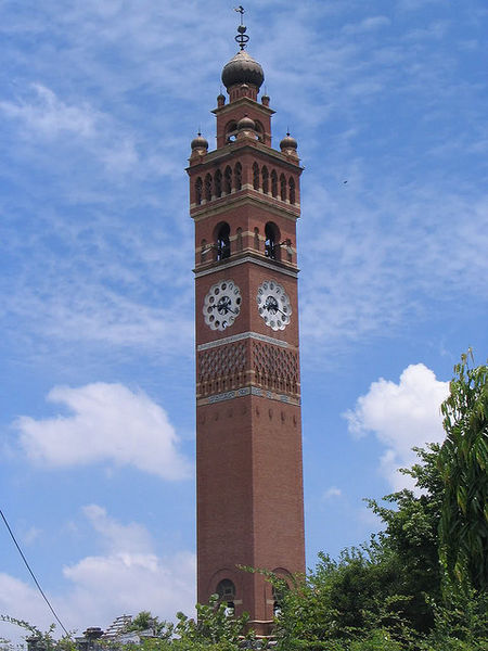 चित्र:Clock-Tower-Lucknow.jpg