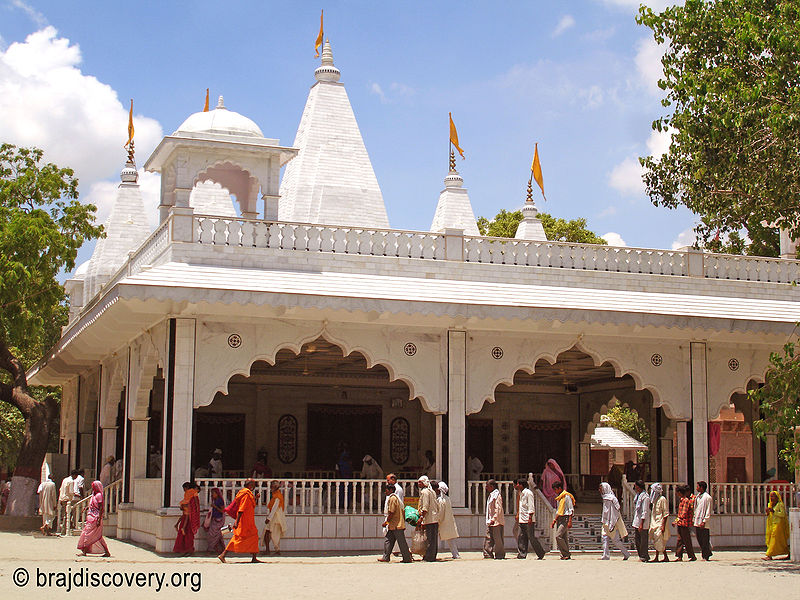 चित्र:Radha-Raman-Temple-Ramanreti.jpg