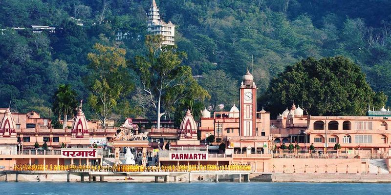 चित्र:Parmarth-Niketan-Ashram.jpg