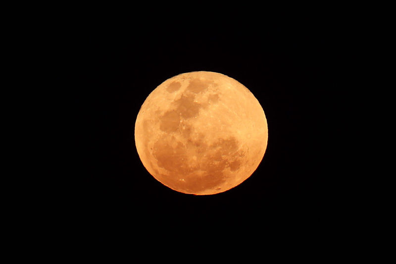 चित्र:Supermoon.jpg