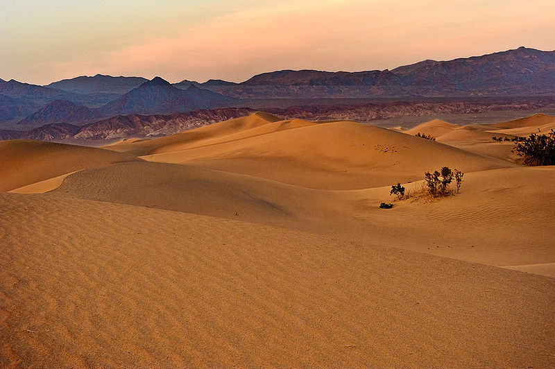 चित्र:Death-Valley.jpg