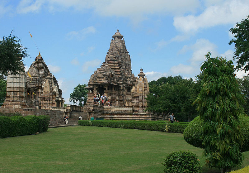 चित्र:Khajuraho-Temples.jpg