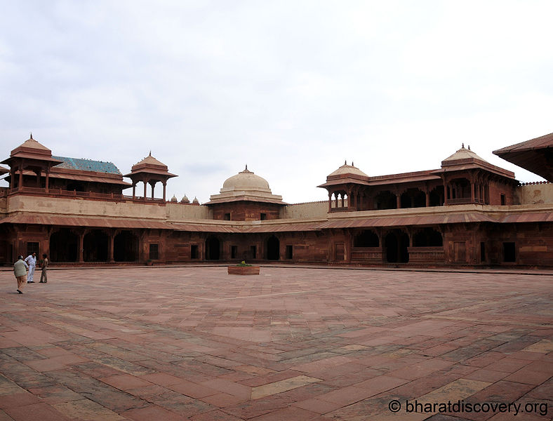 चित्र:Fatehpur-Sikri-Agra-4.jpg