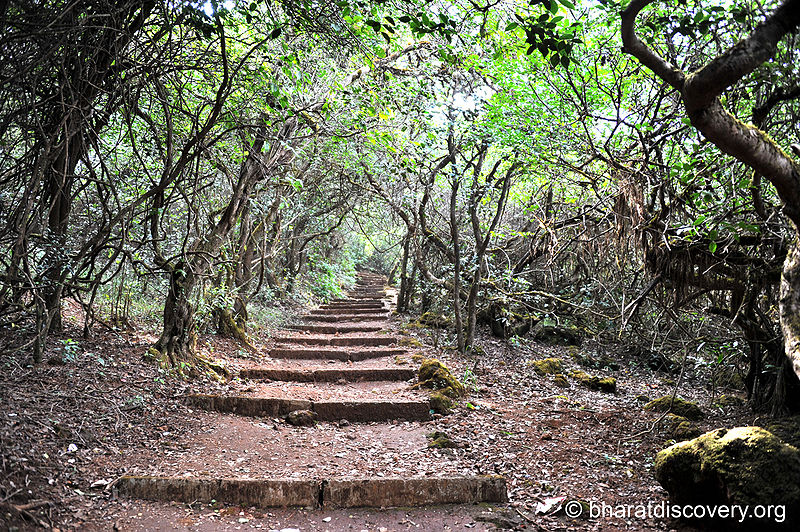 चित्र:Connaught-Peak-Mahabaleshwar.jpg
